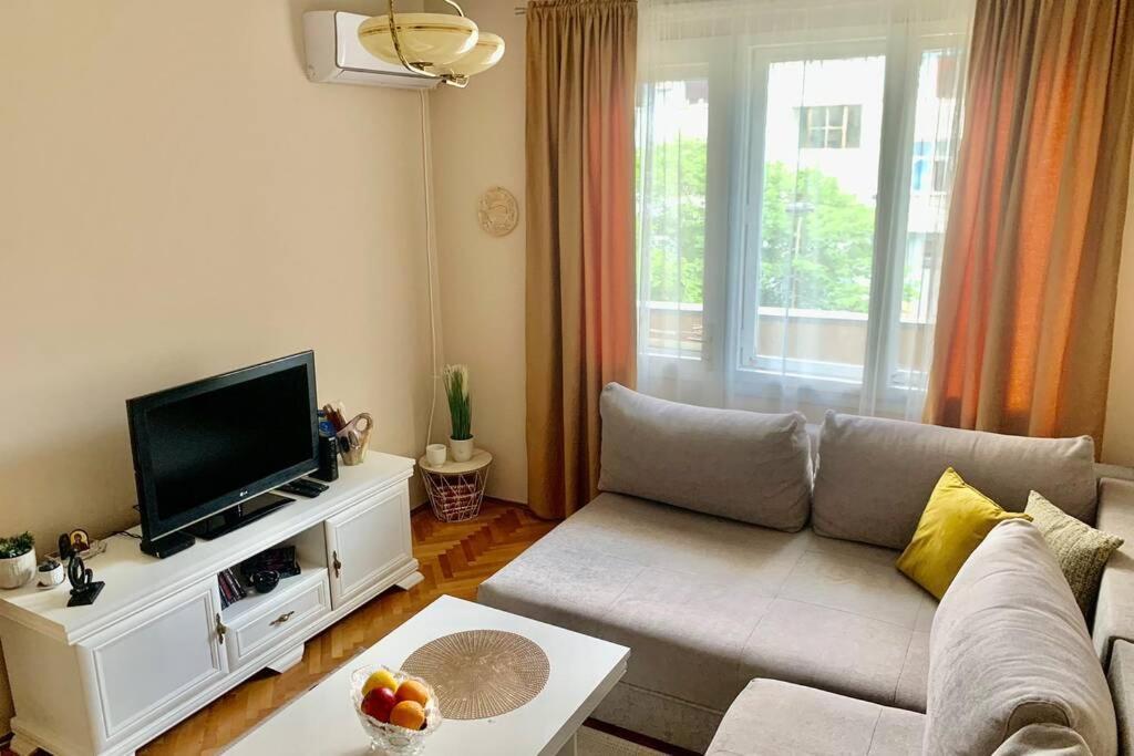 Cute, Spacious Apt In The Heart Of The Old Town Подгорица Экстерьер фото